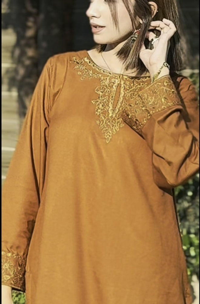 Zarqa - Stitched 2PC Dhanak Embroidered - RP0005 Royal Pret