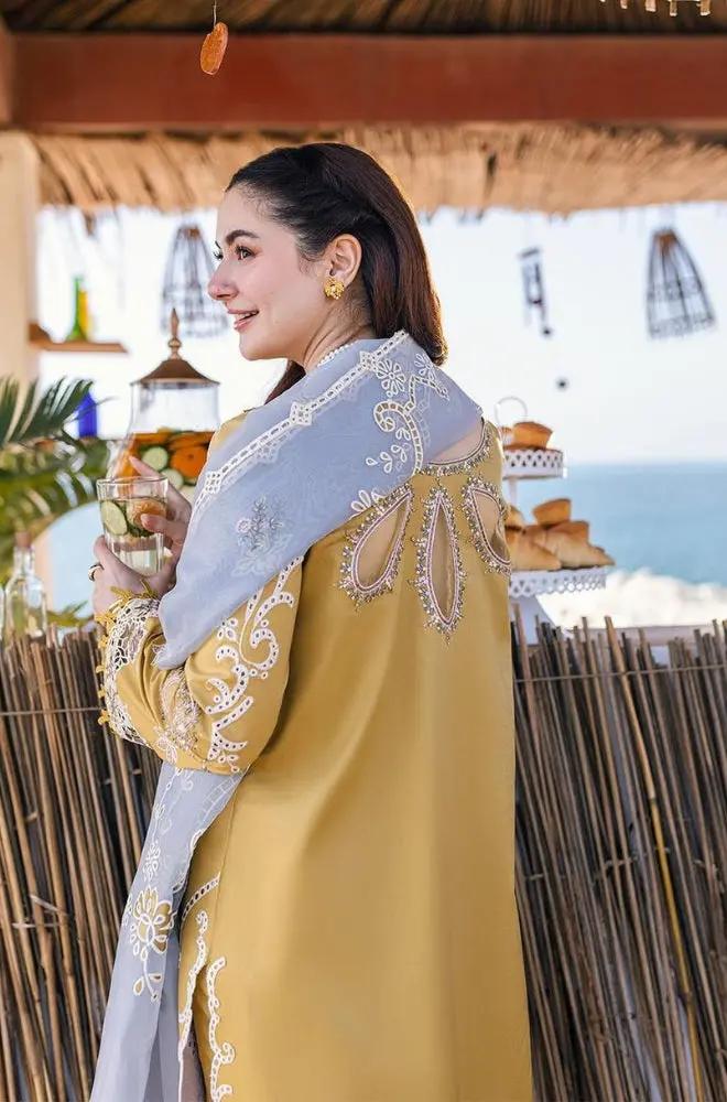 3PC Unstitched Lawn Chicken Kari Embroidered Shirt with Printed Slub Net Dupatta with Embroidered Patch - RF1040 royalpret