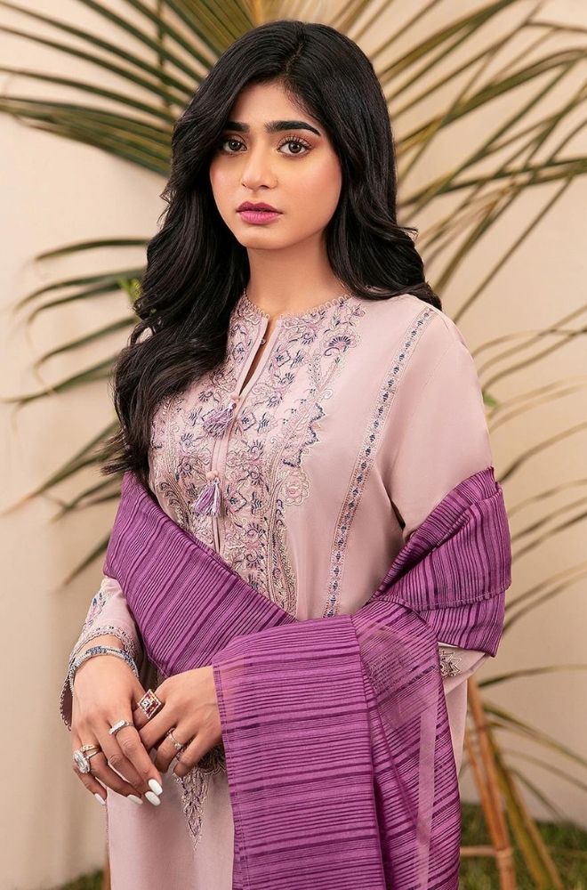 Asim Jofa - 3PC Lawn Embroidered Shirt with Printed Cotton Net Dupatta - RF1022