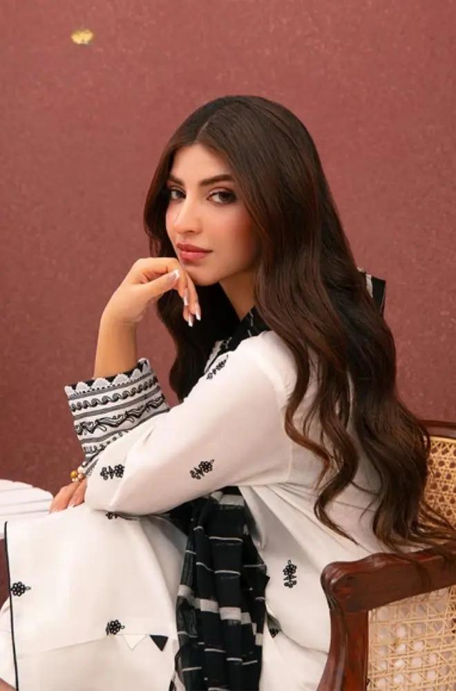 Asim Jofa - 3PC Lawn Embroidered Shirt with Printed Cotton Net Dupatta - RF1021 royalpret